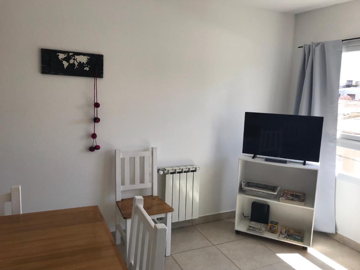 Dto Nuevo Barrio Universitario II , Wifi Y Cochera-Check In Express-Pet Friendly Баїя-Бланка Екстер'єр фото