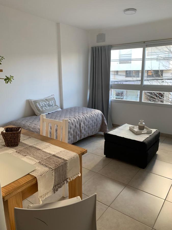 Dto Nuevo Barrio Universitario II , Wifi Y Cochera-Check In Express-Pet Friendly Баїя-Бланка Екстер'єр фото